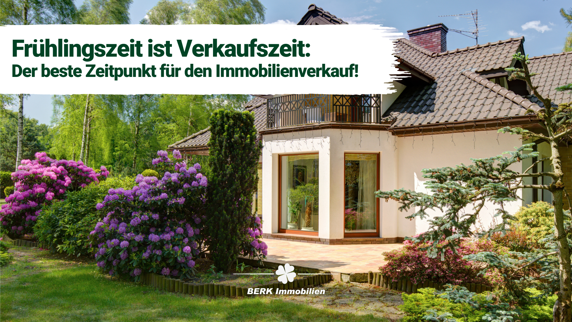 Haus mit Garten mit Blumen und Bäumen