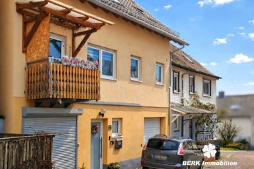 Zwei Häuser in Eschau