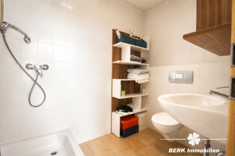 BERK Immobilien – Kapitalanlage mit ca. 16,7 % Bruttoanfangsrendite und hoher Flexibilität - DG Badezimmer (125075)