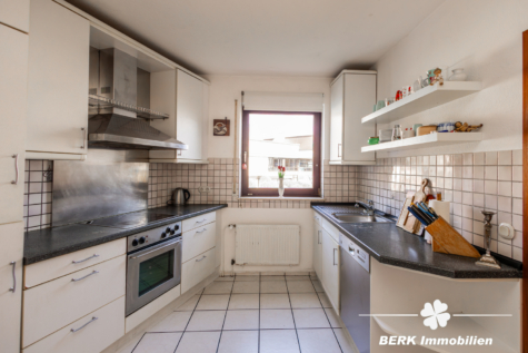 BERK Immobilien – 160 m² Raumangebot auf 4 Etagen – ein Zuhause mit Platz für die gesamte Familie - Küche 1.OG (126997)