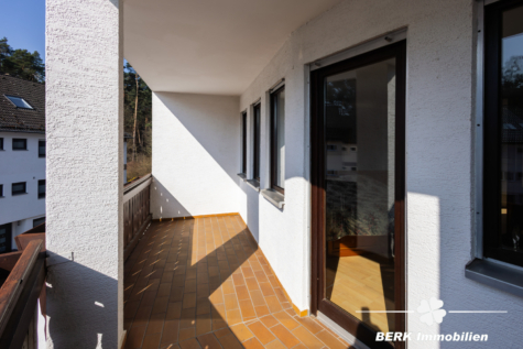 BERK Immobilien – 160 m² Raumangebot auf 4 Etagen – ein Zuhause mit Platz für die gesamte Familie - Überdachter Balkon (127000)