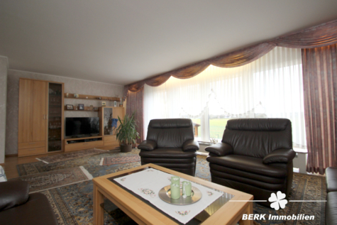 BERK Immobilien – Gepflegtes Einfamilienhaus mit schönem Garten in unverbaubarer Feldrandlage - Wohnbereich (116320)