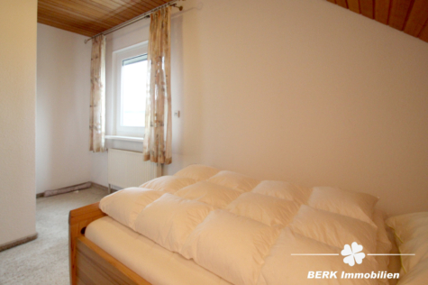 BERK Immobilien – Gepflegtes Einfamilienhaus mit schönem Garten in unverbaubarer Feldrandlage - Kinderzimmer (116330)