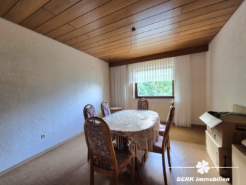 *RESERVIERT* BERK Immobilien – Fernblick vom Feinsten: charmantes ZFH in Johannesberg - Esszimmer EG (104502)