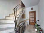 Treppenhaus - *RESERVIERT* BERK Immobilien – Fernblick vom Feinsten: charmantes ZFH in Johannesberg