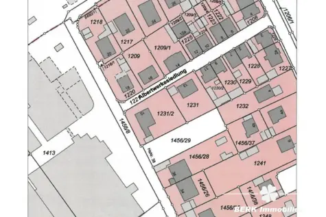 VERKAUFT – BERK Immobilien – Einzigartiges Grundstück mit herrlichem Blick über Weinberge und historische Burgkulisse - Lageplan (130981)