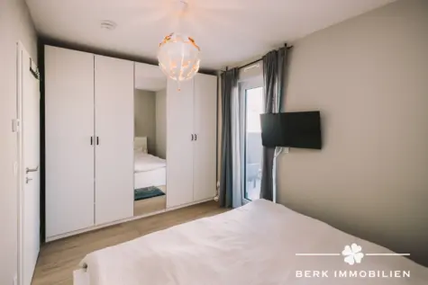 BERK Immobilien – moderne & bezugsfertige 3-Zimmer-Wohnung mit gemütlicher Terrasse in Goldbach - Schlafzimmer oder Kinderzimmer I (130281)