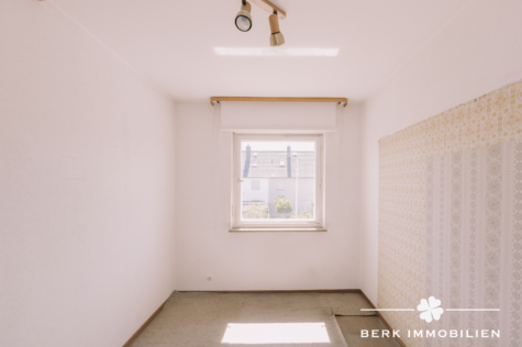 BERK Immobilien – charmantes Doppelhaus mit sonnigem Grundstück im Strietwald mit Erweiterungspotenzial - Kinderzimmer I / Büro OG (127261)