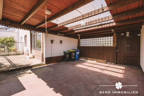 BERK Immobilien – charmantes Doppelhaus mit sonnigem Grundstück im Strietwald mit Erweiterungspotenzial - überdachter Freisitz (127270)