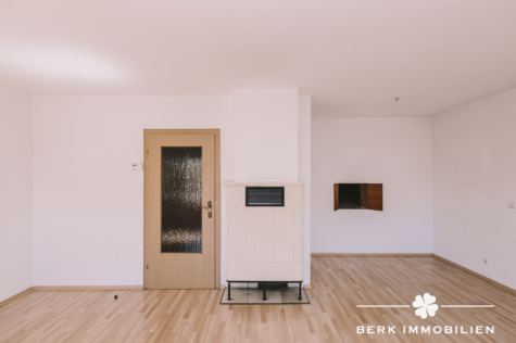 BERK Immobilien – charmantes Doppelhaus mit sonnigem Grundstück im Strietwald mit Erweiterungspotenzial - Wohn-Esszimmer (127256)