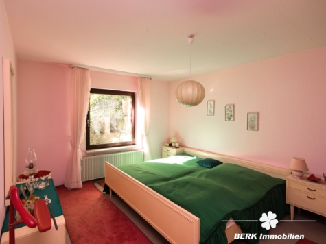 BERK Immobilien – Charmanter Bungalow mit Gartenidylle und viel Potenzial in Sulzbach am Main - zusätzlicher Raum im Keller (122951)