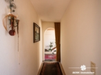 Flur - BERK Immobilien – Charmanter Bungalow mit Gartenidylle und viel Potenzial in Sulzbach am Main