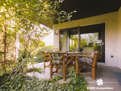 BERK Immobilien – Charmanter Bungalow mit Gartenidylle und viel Potenzial in Sulzbach am Main - Terrasse (122948)