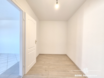 BERK Immobilien – modernisierte 4-Zimmer-Whg mit Aussicht & optionalem eigenen Gartengrundstück - Abstellraum (118093)