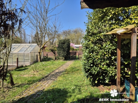 BERK Immobilien – modernisierte 4-Zimmer-Whg mit Aussicht & optionalem eigenen Gartengrundstück - optionaler Garten (118090)