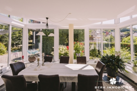 BERK Immobilien – Großzügiges Einfamilienhaus mit Wintergarten, Weitblick und vielseitigem Raumangebot - EG Wintergarten (126656)