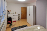 Schlafzimmer EG - BERK Immobilien – Wohnen und vermieten am ruhigen Waldrand in Leidersbach – Kapitalanlage möglich