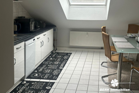 BERK Immobilien – Wohnen und vermieten am ruhigen Waldrand in Leidersbach – Kapitalanlage möglich - Küche DG (123300)