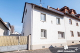 Außenansicht - KI bearbeitet - RESERVIERT – BERK Immobilien – Einfamilienhaus mit Charme und vielfältigen Möglichkeiten in zentraler Lage