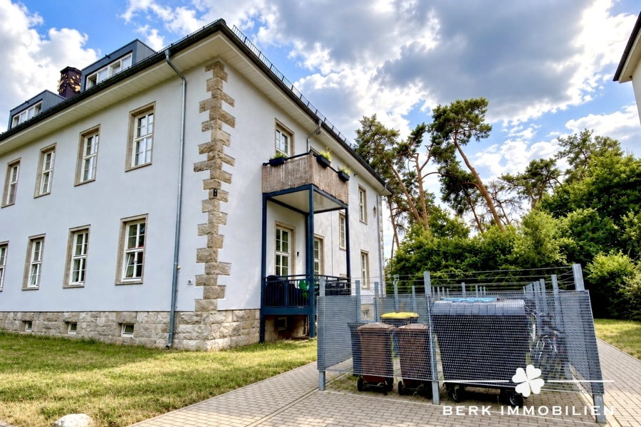 Seitenansicht Gebäude