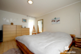Schlafzimmer - BERK Immobilien – Großzügig und Hell – 5 – Zimmer Eigentumswohnung in ruhiger Lage von Stockstadt
