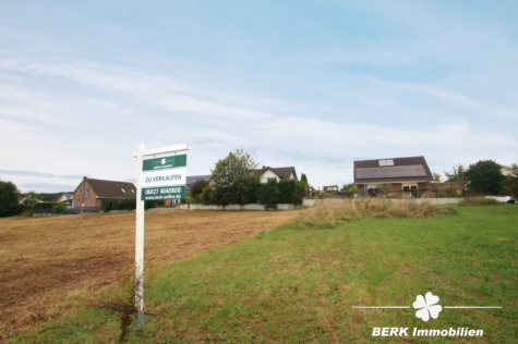 BERK Immobilien – Traumgrundstück in ruhiger Wohnlage von Altenstadt – auch bebaubar mit zwei DHH - Grundstück (114965)