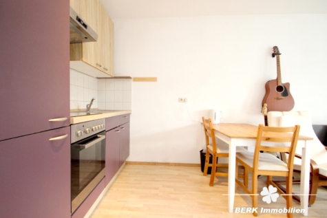 BERK Immobilien – Attraktive 2-Zimmer-ETW in begehrter Lage inkl. EBK und PKW-Stellplatz - EBK und Essbereich (128901)