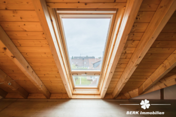 RESERVIERT – BERK Immobilien – Gemütliche Doppelhaushälfte in ruhiger Lage von Kleinwallstadt - Cabrio-Fenster (106326)