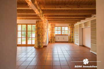 RESERVIERT – BERK Immobilien – Gemütliche Doppelhaushälfte in ruhiger Lage von Kleinwallstadt - Wohnbereich EG (106309)