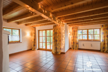 RESERVIERT – BERK Immobilien – Gemütliche Doppelhaushälfte in ruhiger Lage von Kleinwallstadt - Wohnbereich EG (106310)