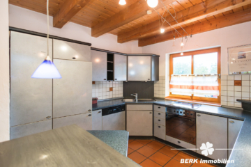 RESERVIERT – BERK Immobilien – Gemütliche Doppelhaushälfte in ruhiger Lage von Kleinwallstadt - Küche (106317)