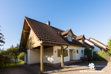 RESERVIERT – BERK Immobilien – Gemütliche Doppelhaushälfte in ruhiger Lage von Kleinwallstadt - Außenansicht (106308)
