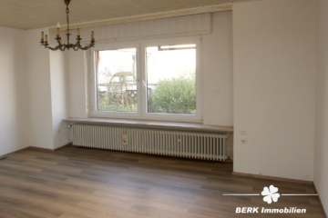 BERK Immobilien – Erstbezug nach Renovierung – Eine Wohnung für Paare die das Besondere lieben - Wohnzimmer (106104)