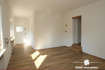 BERK Immobilien – Erstbezug nach Renovierung – Eine Wohnung für Paare die das Besondere lieben - Schlafzimmer- Arbeitszimmer (106110)