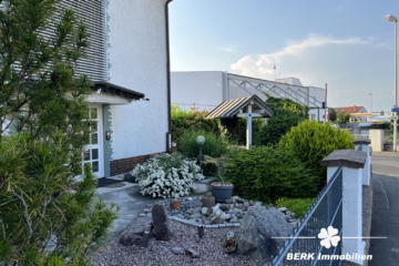 BERK Immobilien – Erstbezug nach Renovierung – Eine Wohnung für Paare die das Besondere lieben - Titelbild (106103)