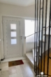Eingang mit Treppe - BERK Immobilien – Familienfreundliches Zweifamilienhaus mit sonnigem Grundstück und vielfältigsten Möglichkeiten
