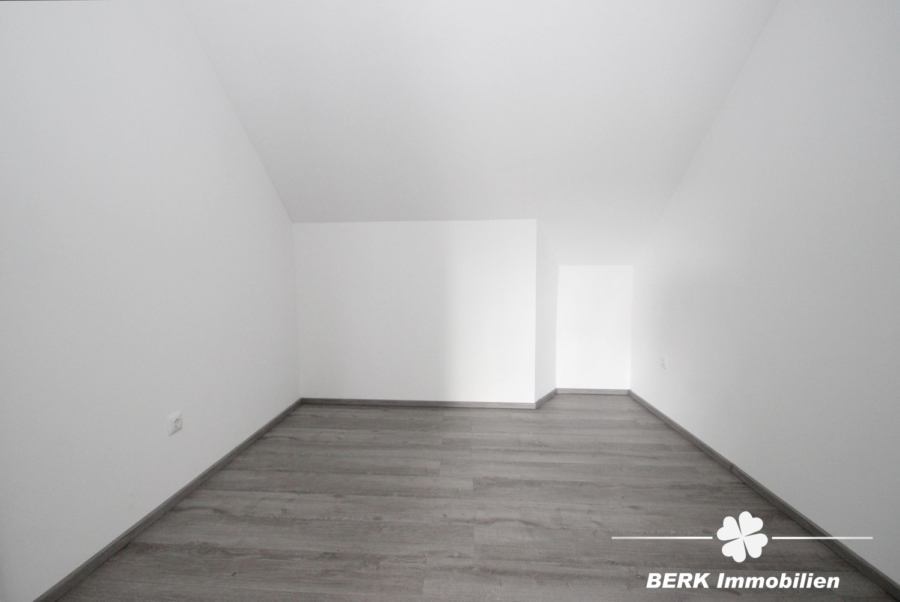 Arbeitszimmer Wohnung DG