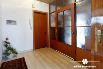 VERKAUFT – BERK Immobilien – Siedlungshaus mit Anbau und großem Garten in Hainburg zu verkaufen - BERK Immobilien - Flur EG (104772)