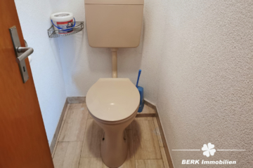 VERKAUFT – BERK Immobilien – Siedlungshaus mit Anbau und großem Garten in Hainburg zu verkaufen - BERK Immobilien - Gäste-WC EG (104774)