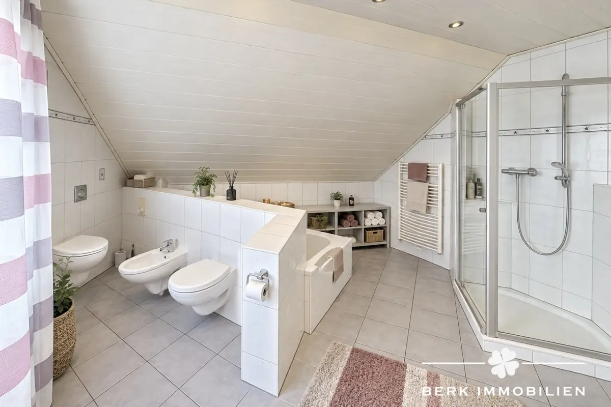 Badezimmer DG