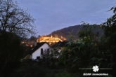 Aussicht von Grundstück - BERK Immobilien – Leben mit Aussicht – Idyllisches Grundstück mit Weitblick über Weinberge und Burgkulisse