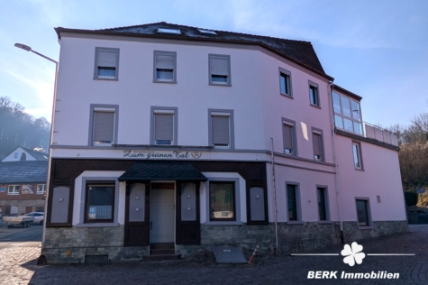BERK Immobilien – Historisches Gebäude mit Gastgewerbe und Wohnung in Leidersbach - Außen (116484)