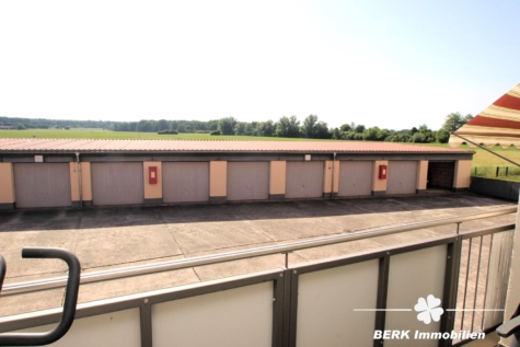 BERK Immobilien – Top-Kapitalanlage mit 4,4 % Rendite – vermietete ETW in Feldrandlage - Ausblick Balkon (125120)