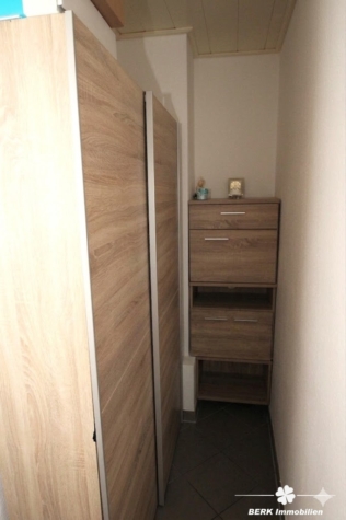 BERK Immobilien – Top-Kapitalanlage mit 4,4 % Rendite – vermietete ETW in Feldrandlage - Abstellraum KI bearbeitet (125118)
