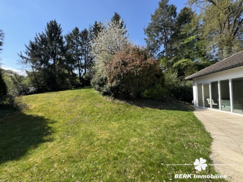 BERK Immobilien – Ein Ort zum Ankommen – Großzügiges Refugium mit Weitblick und Privatsphäre - Garten Anbau (118526)