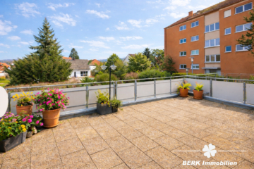 BERK Immobilien – gemütliche 3-Zimmer-Erdgeschosswohnung mit großer Terrasse, Balkon & Gartenzugang - KI generiertes Terrassenbeispiel (111425)