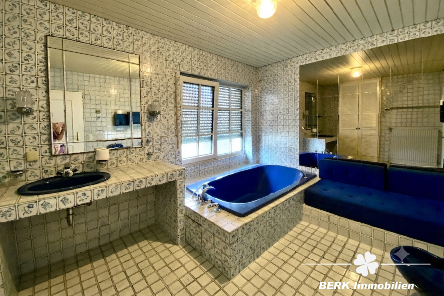 Badezimmer EG