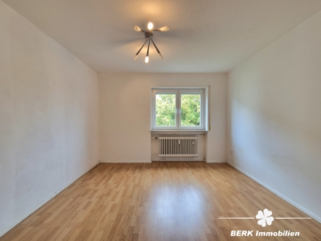 BERK Immobilien – gepflegte und gut geschnittene 4-Zimmer-ETW in zentraler Lage von Kleinostheim - Zimmer II (107113)