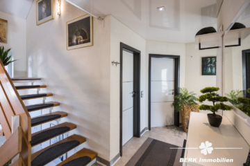 RESERVIERT – Gemütliches Wohnhaus mit Charme in Klingenberg/Röllfeld - Flur EG (107037)