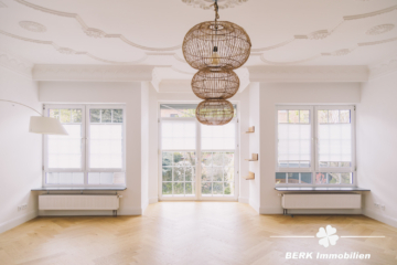 BERK Immobilien – charmante Stilaltbau-Villa mit 3,5 Einheiten in top Lage von HU, direkt an der Kinzig - Wohnbereich (106390)